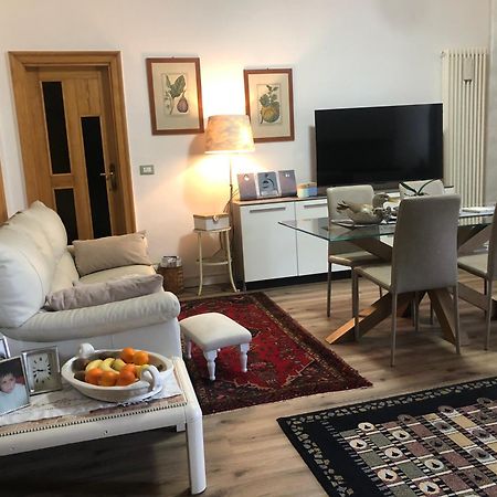 B & B Da Giusy Corte Franca Ngoại thất bức ảnh